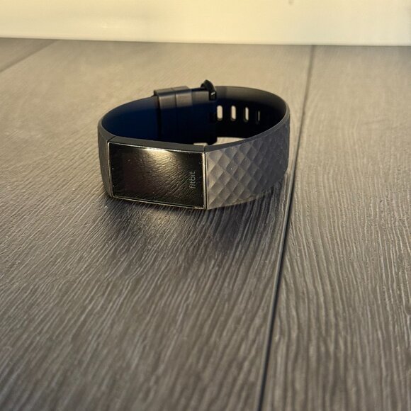 FitBit w/ CHARGER INCLUDED (NEW NO BOX) - Picture 2 of 3